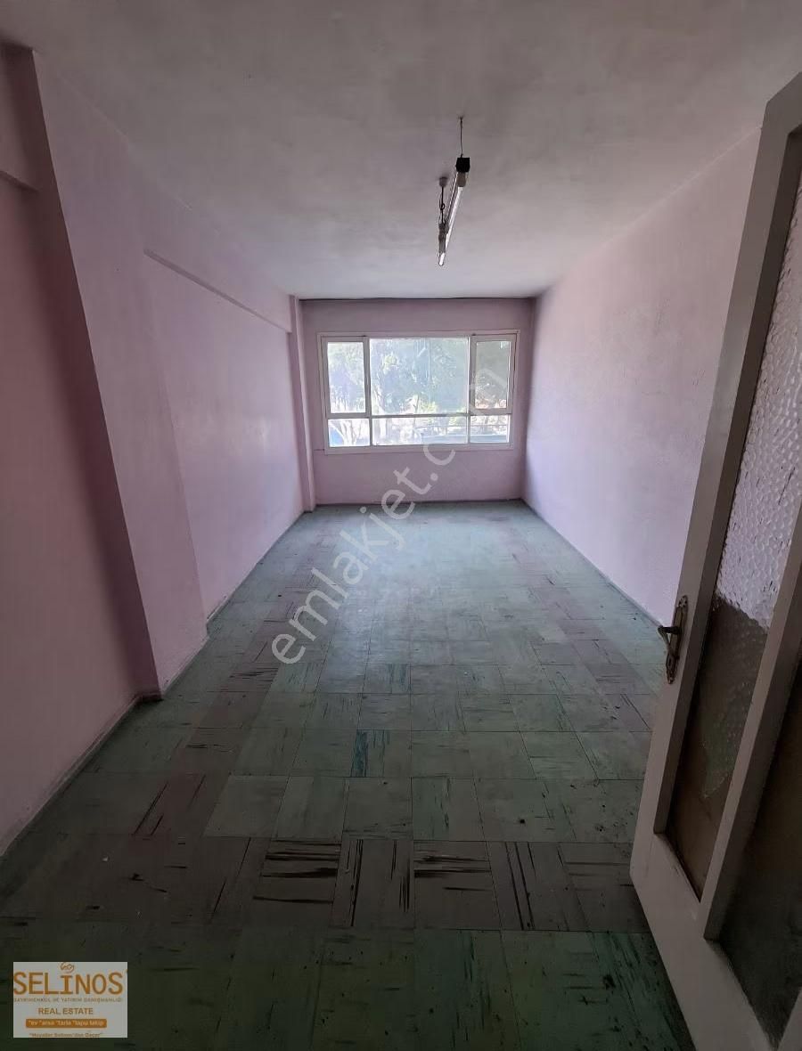 Bergama Çarşıda Ara Kat 2+1 Daire - Görsel 6