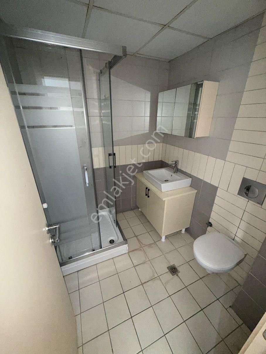 Esenyurt Cumhuriyet Mahallesinde New Residence De Kiralık 1+1=50 - Görsel 11