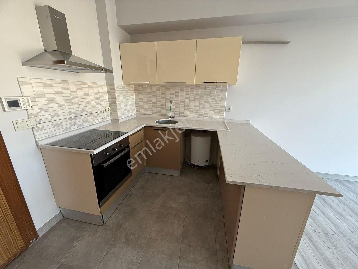 Esenyurt Cumhuriyet Mahallesinde New Residence De Kiralık 1+1=50 - Görsel 5