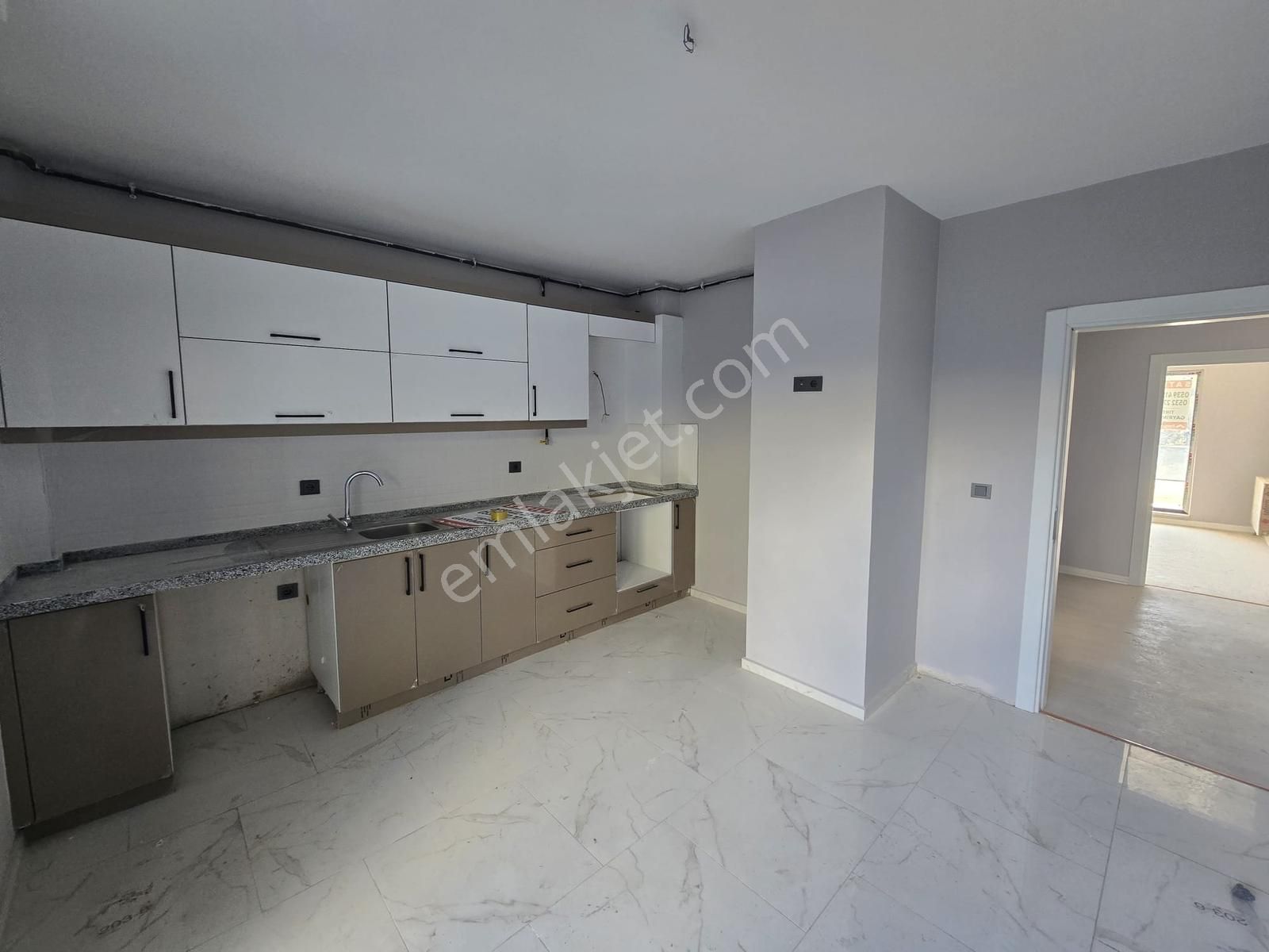 Tırpan'dan Halitpaşa Mah.sıfır Havuzlu Site İçi Arakat 3+1 Daire - Görsel 12