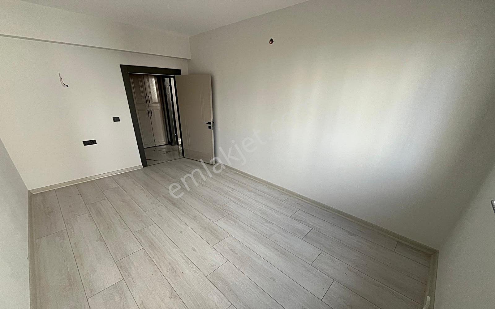 Yenikent Emlak'tan 3+1 Gösterişli Full Yapılı Site Dairesi - Görsel 33