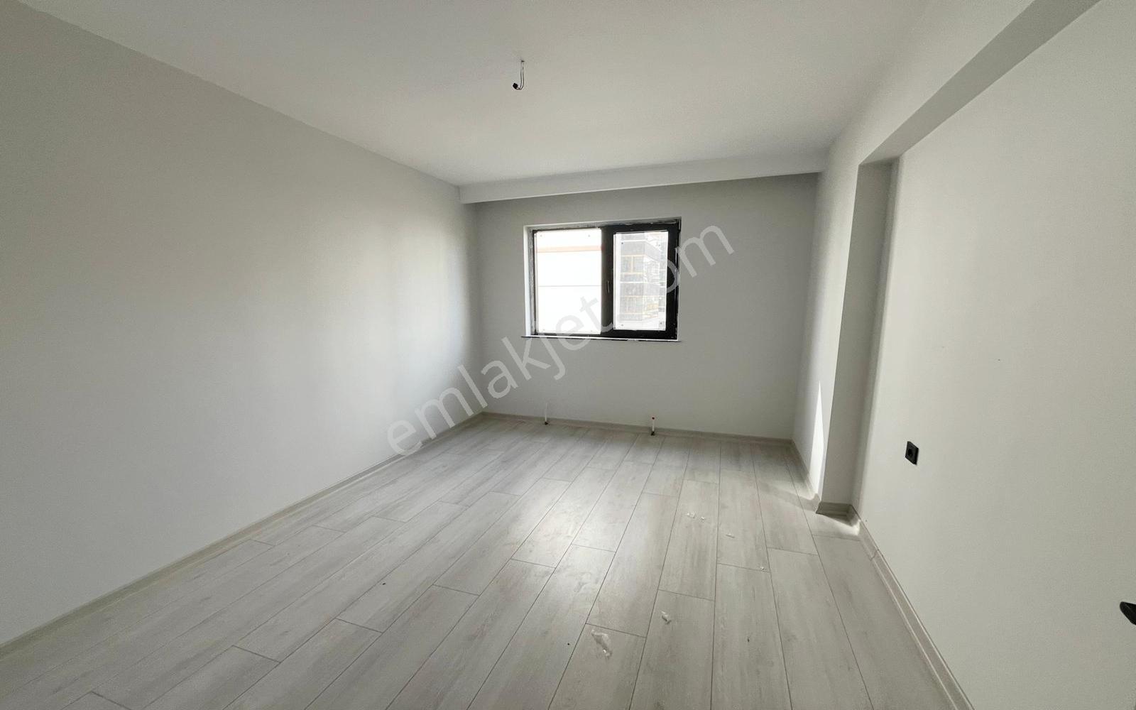 Yenikent Emlak'tan 3+1 Gösterişli Full Yapılı Site Dairesi - Görsel 34
