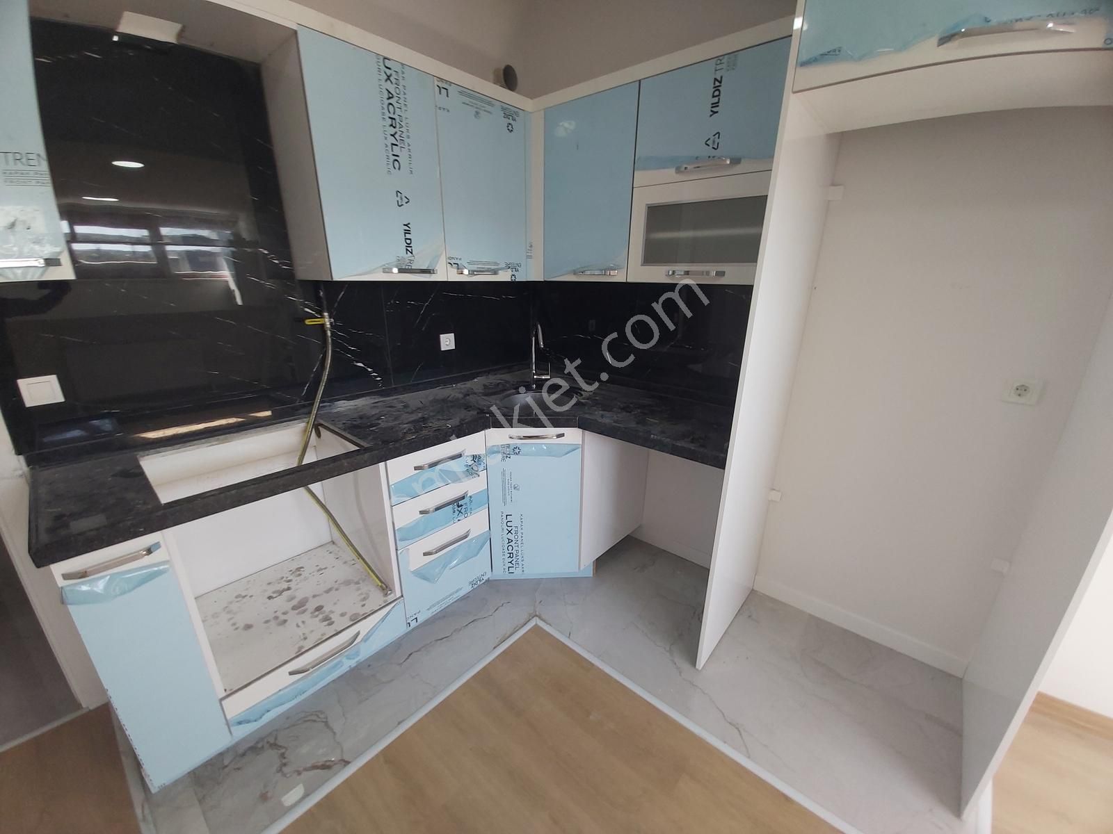 Aktaştan Merkeze Yakın Yeni Binada Otoparklı1+1 Çatı Katı Daire - Görsel 29