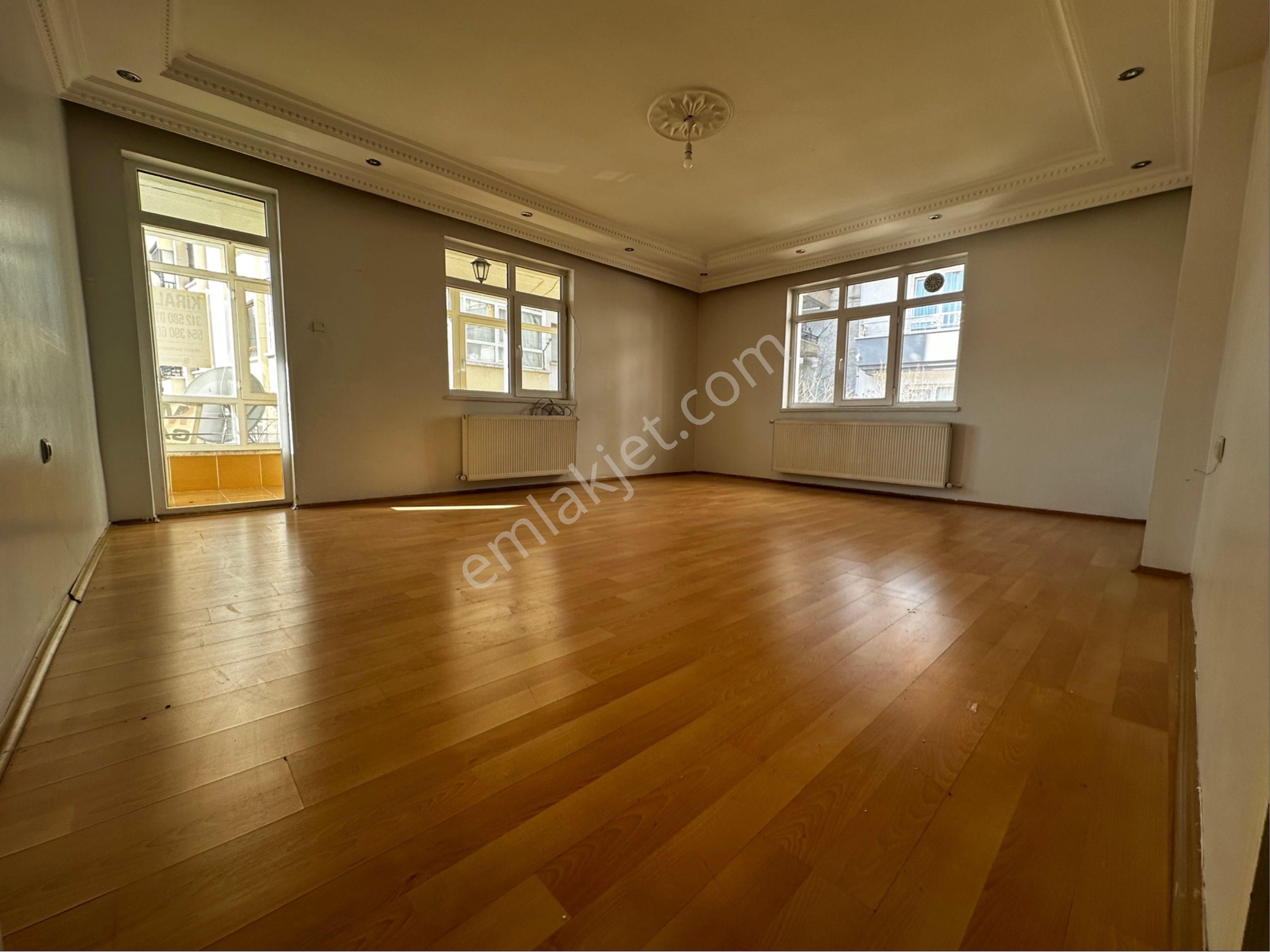 Osmangazi Baştuğ Sokakta Asansörlü Üst Katta Kiralık 3+1 - Görsel 12