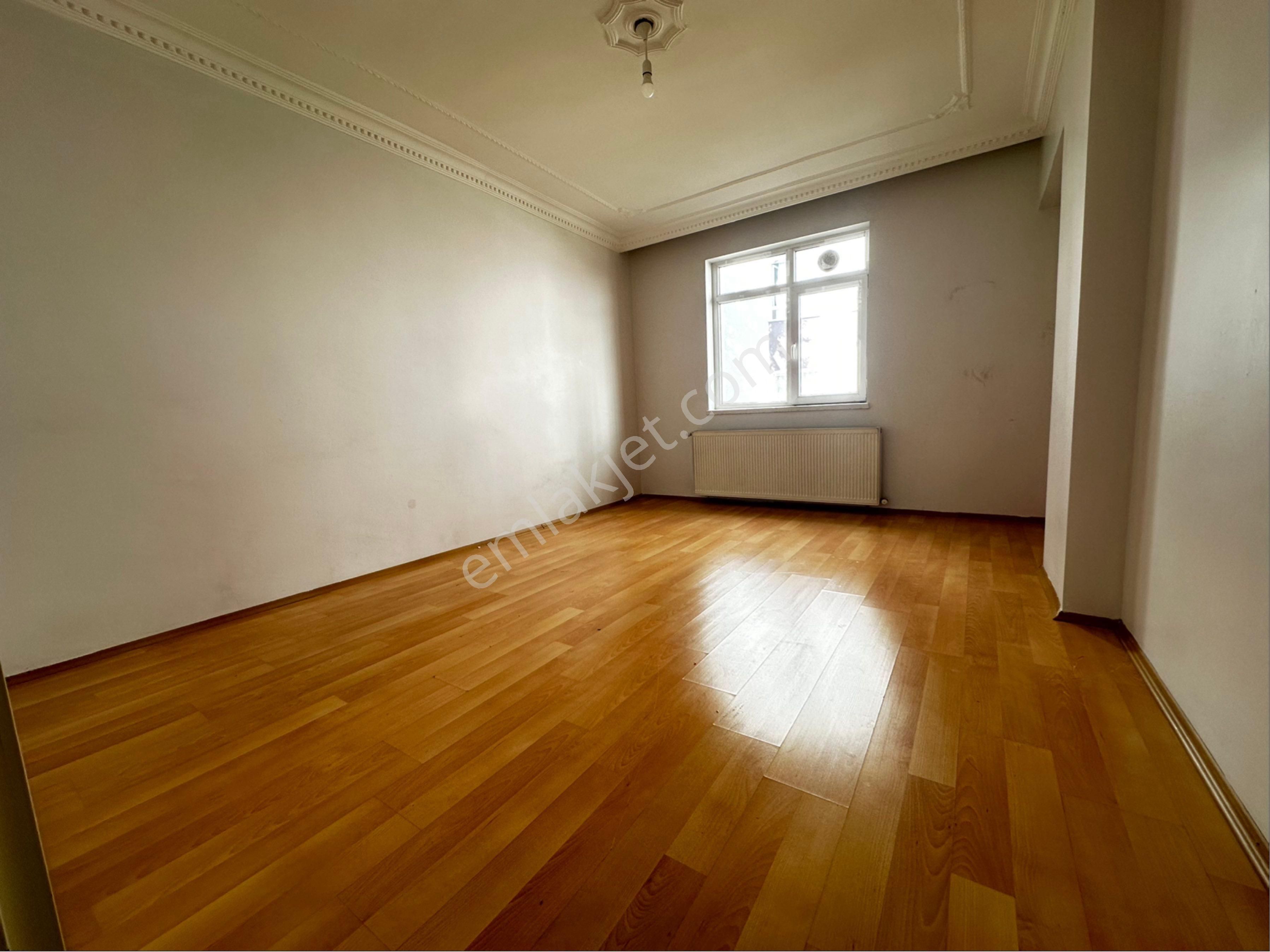 Osmangazi Baştuğ Sokakta Asansörlü Üst Katta Kiralık 3+1 - Görsel 21