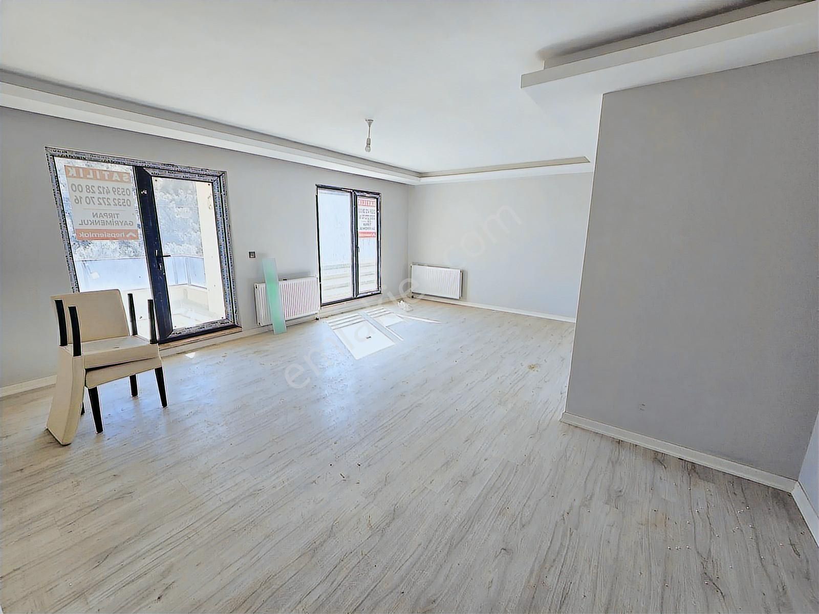 Tırpan'dan Halitpaşa Mah.sıfır Havuzlu Site İçi Arakat 3+1 Daire - Görsel 3