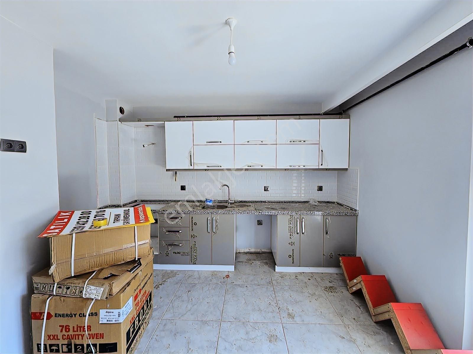 Tırpan'dan Halitpaşa Mah.sıfır Havuzlu Site İçi Arakat 3+1 Daire - Görsel 4
