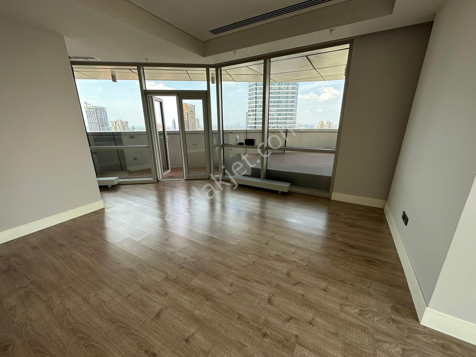 Anka Real Estate/metropol İstanbul Geniş Teraslı 1,5+1 Satılık - Görsel 14