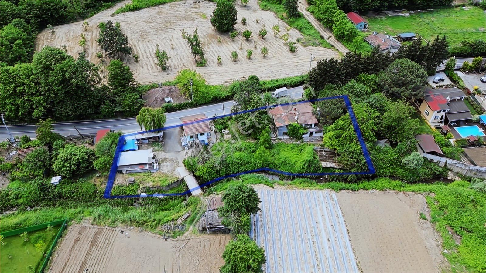 Ali Bahadır Da Yol Cepheli 2 Adet Bina Olan Arsa - Görsel 3