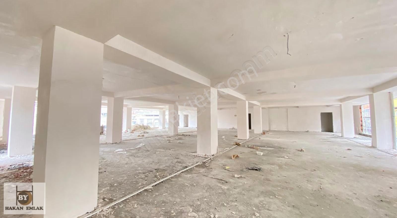Güngören Sanayi'de Sıfır Plaza Katları Kiralık (541m²) - Görsel 3
