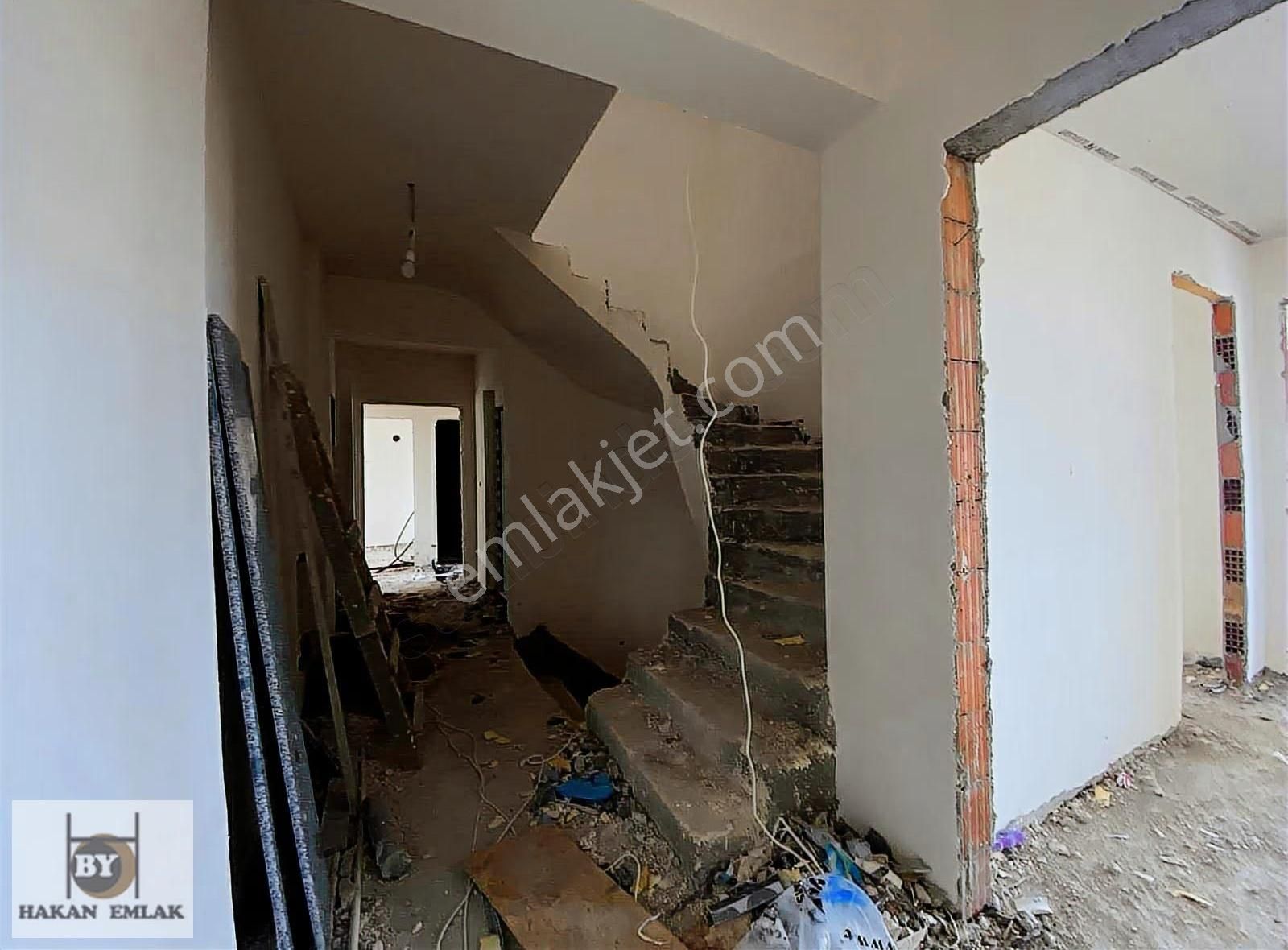 Güngören'de Satılık Sıfır 4+1 Dubleks Daire, 140m² Net - Görsel 12