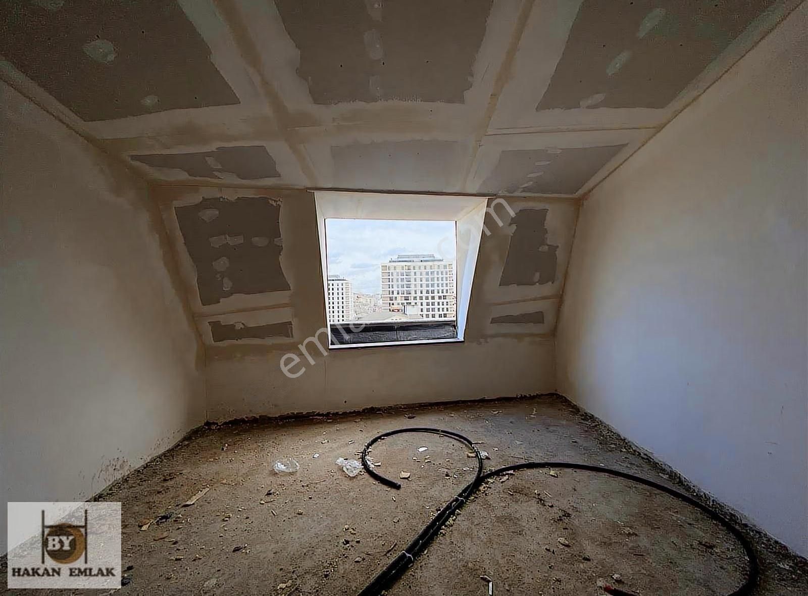 Güngören'de Satılık Sıfır 4+1 Dubleks Daire, 140m² Net - Görsel 24