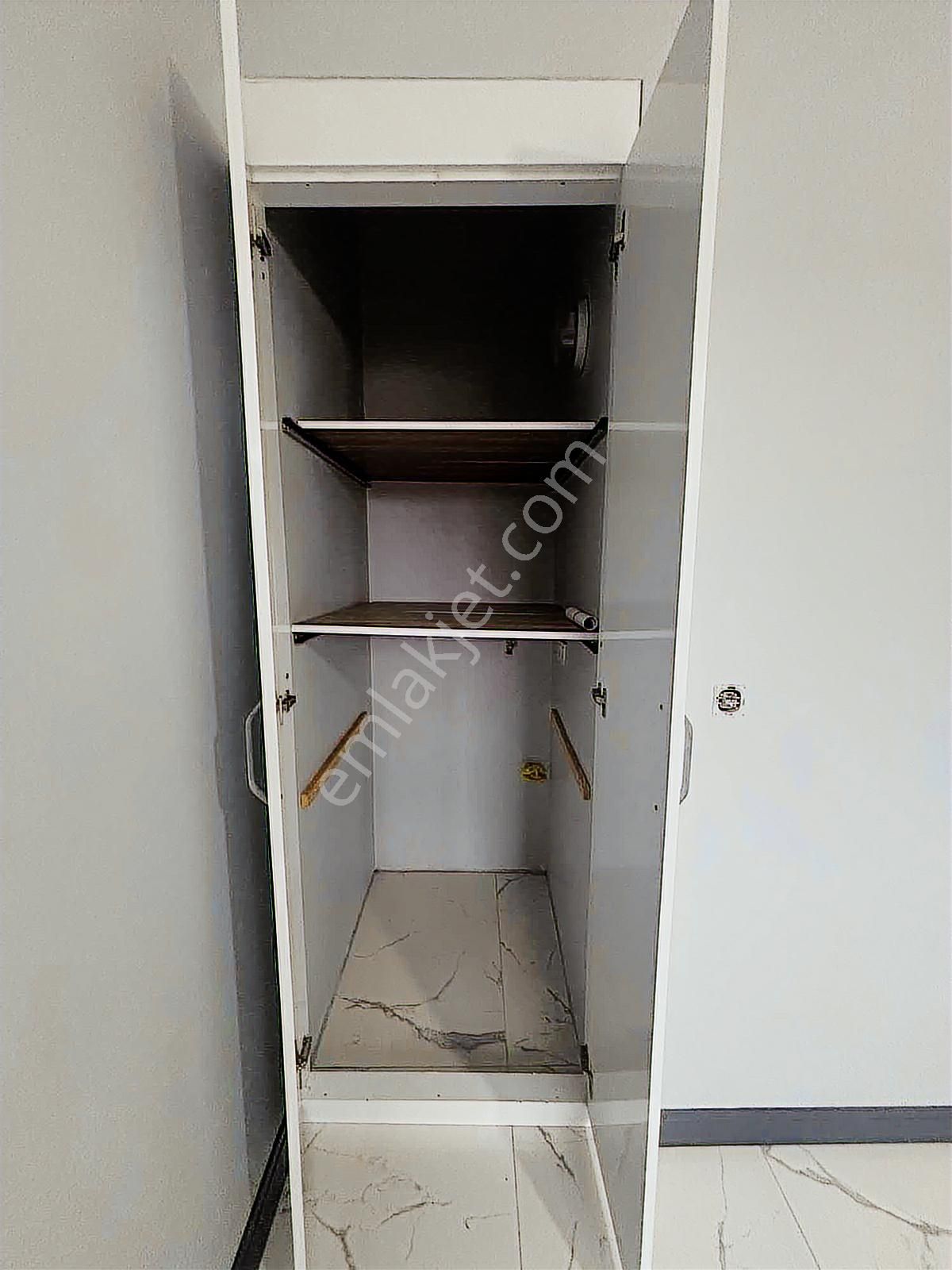 Lüks | 3.kat | Ön Cephe | Çift Balkonlu | İskanlı | 3+1 Daire - Görsel 14