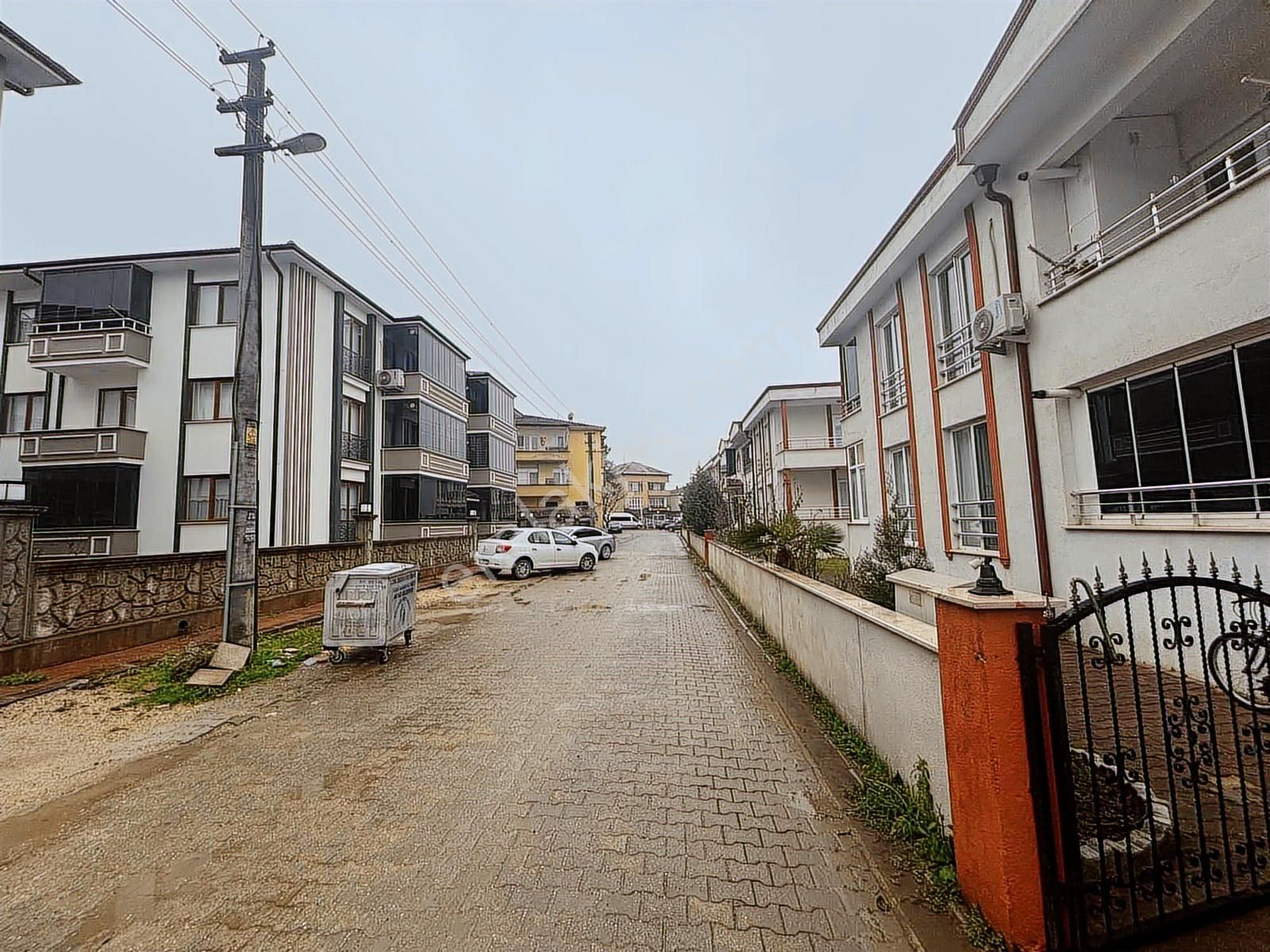 Lüks | 3.kat | Ön Cephe | Çift Balkonlu | İskanlı | 3+1 Daire - Görsel 10