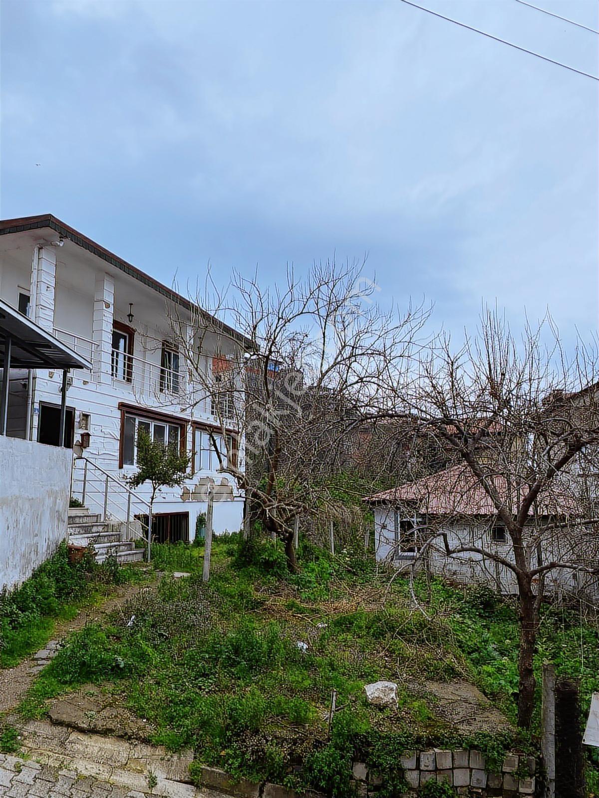Century21'den Altınordu Aziziye Mah. Satılık Müstakil 2 Katlı Ev