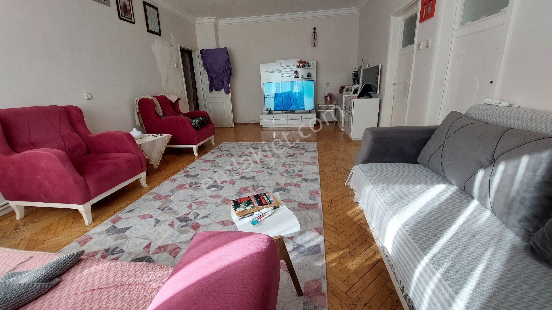 Sincan Çağlayan Cad. Üstü Satılık 3+1 Daire 1.kat Güney Öncephe - Görsel 5