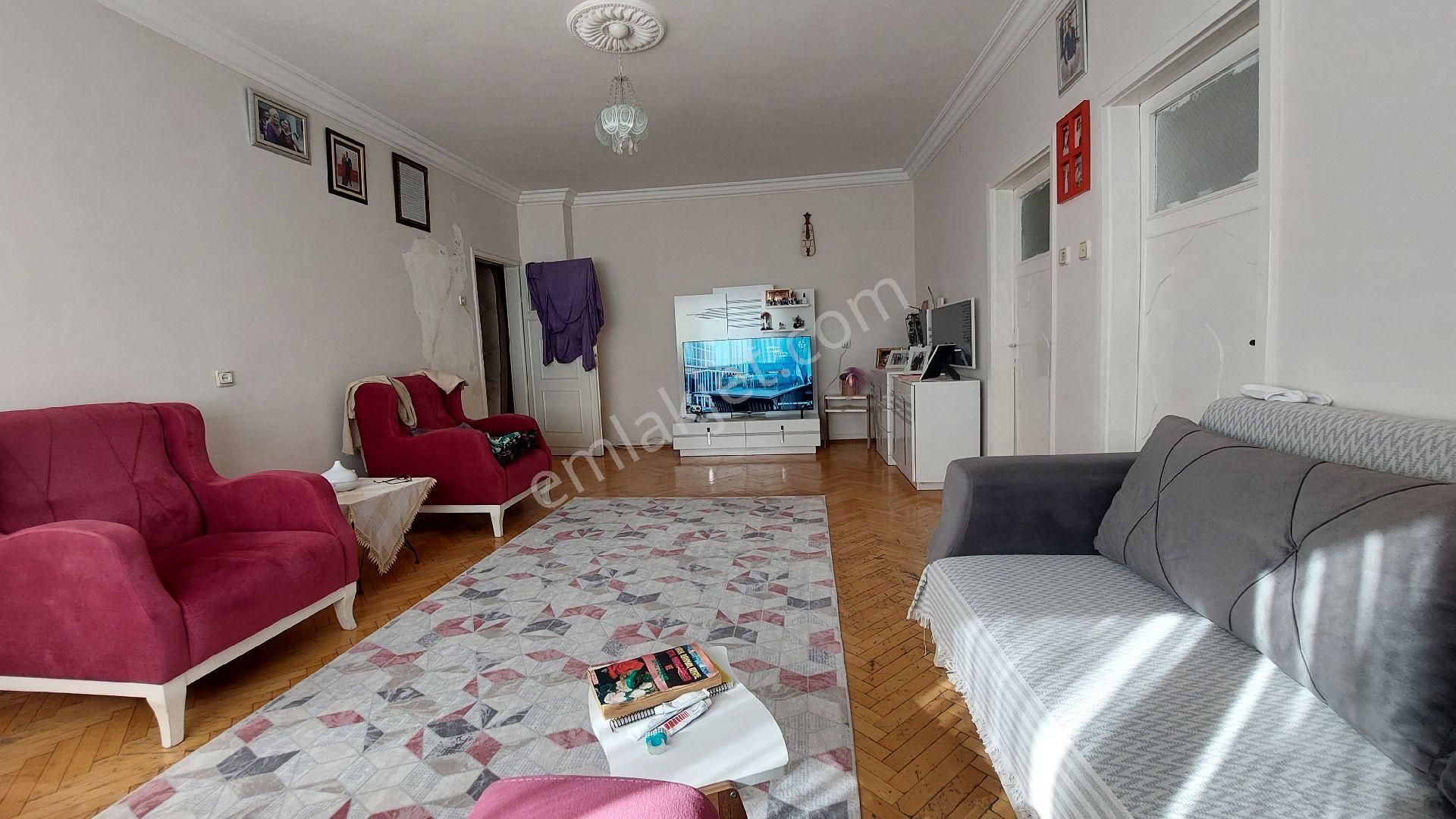 Sincan Çağlayan Cad. Üstü Satılık 3+1 Daire 1.kat Güney Öncephe - Görsel 6