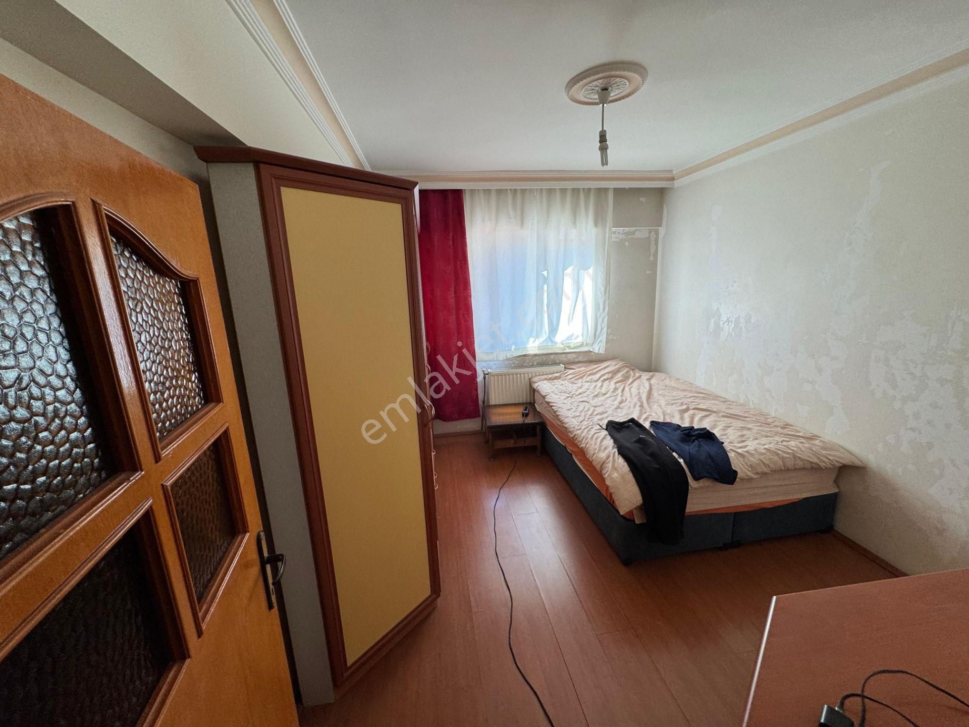 Es-astan Selçuklu Mahallesinde Cadde Üzerinde Ara Katta Geniş Metrekareli Daire - Görsel 21