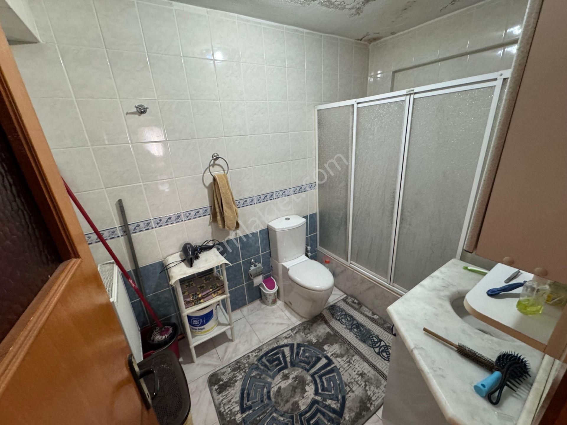 Es-astan Selçuklu Mahallesinde Cadde Üzerinde Ara Katta Geniş Metrekareli Daire - Görsel 24