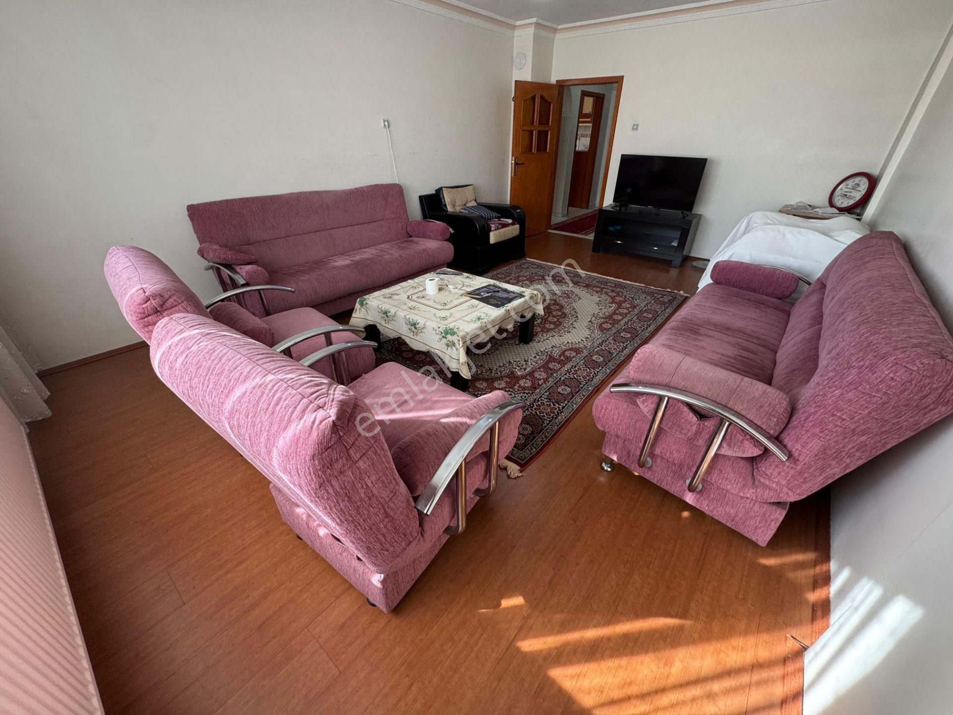 Es-astan Selçuklu Mahallesinde Cadde Üzerinde Ara Katta Geniş Metrekareli Daire - Görsel 9