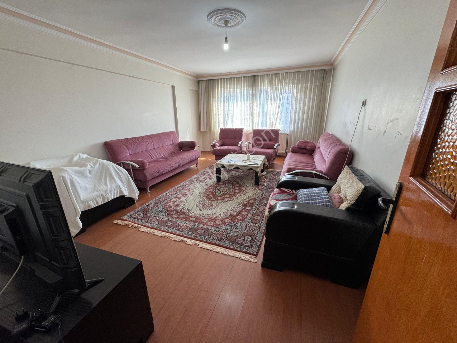 Es-astan Selçuklu Mahallesinde Cadde Üzerinde Ara Katta Geniş Metrekareli Daire - Görsel 8