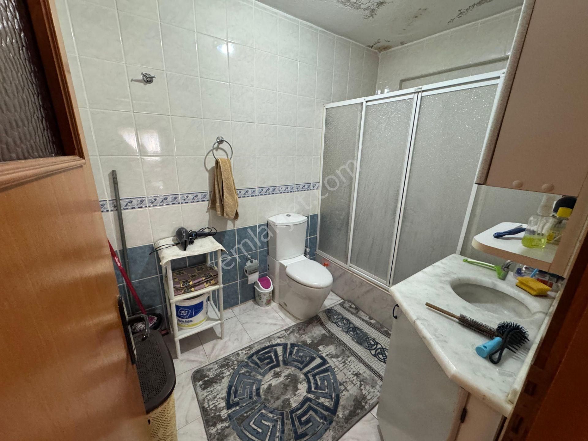 Es-astan Selçuklu Mahallesinde Cadde Üzerinde Ara Katta Geniş Metrekareli Daire - Görsel 23