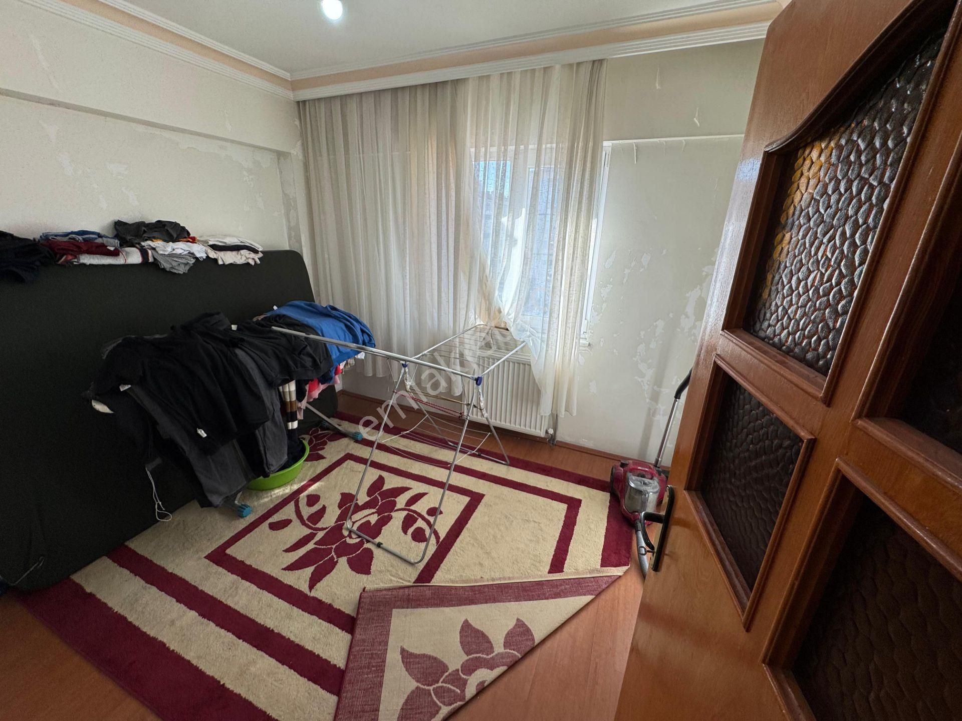 Es-astan Selçuklu Mahallesinde Cadde Üzerinde Ara Katta Geniş Metrekareli Daire - Görsel 19