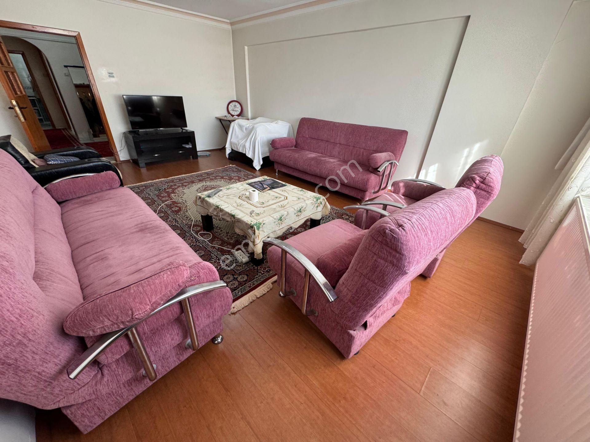 Es-astan Selçuklu Mahallesinde Cadde Üzerinde Ara Katta Geniş Metrekareli Daire - Görsel 7