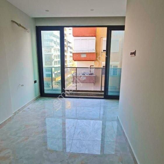 Alanya Mahmutlar’da Denize İlk Bina Lüks Sitede 1+1 Dubleks Daire - Görsel 16