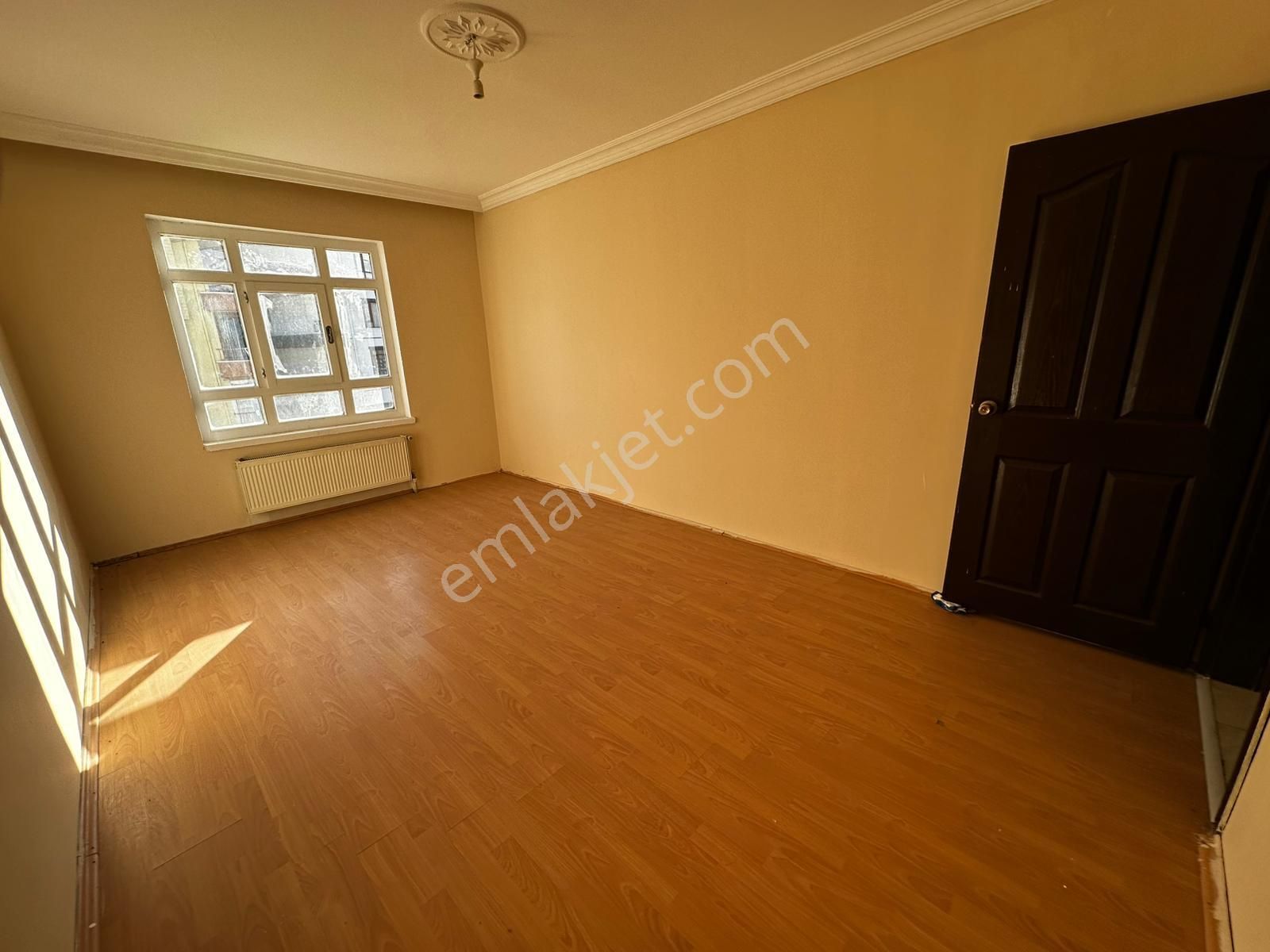 Osmangazi Cadde Dibi 3+1 135m2 21000 Tl - Görsel 5