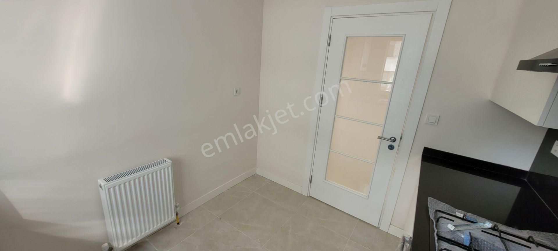 Kozyatağı 3 Yaş 3+1 Kira Senelik İstenmekte Aylık Kabul Edilmiyor - Görsel 3