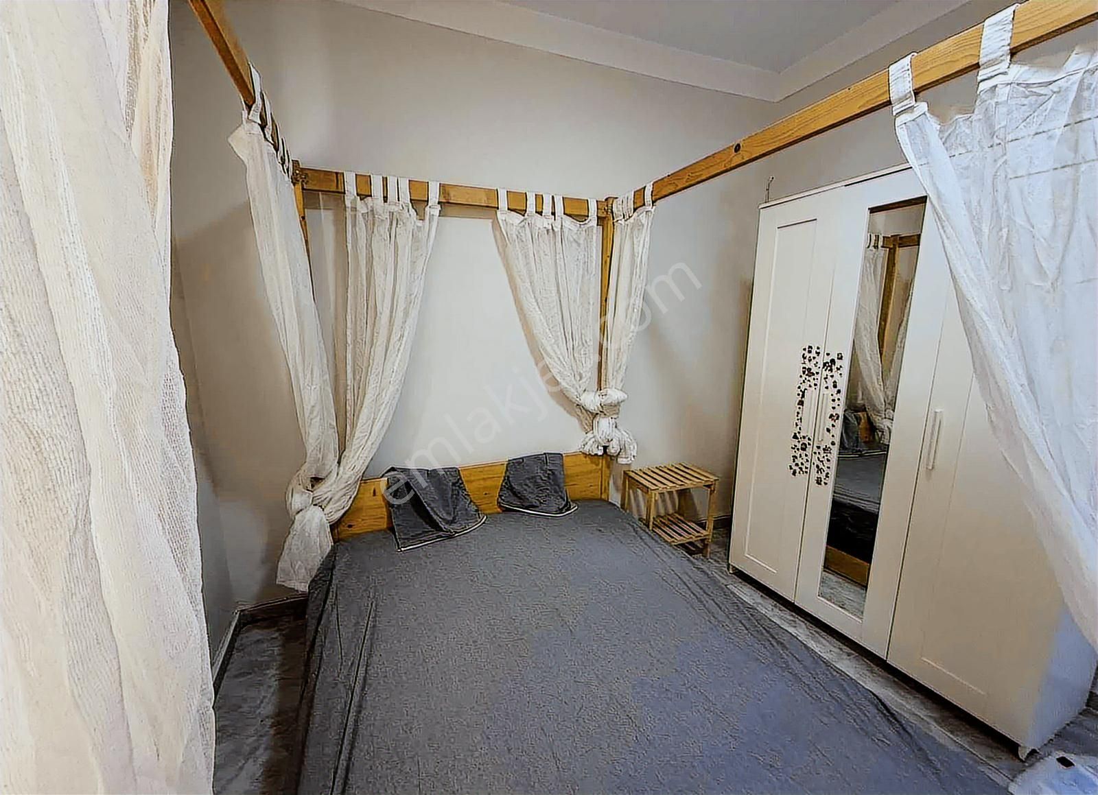 Bayraklı Soğukkuyu'da Merkezi Konumda Eşyalı Kiralık 1+1 Daire - Görsel 8