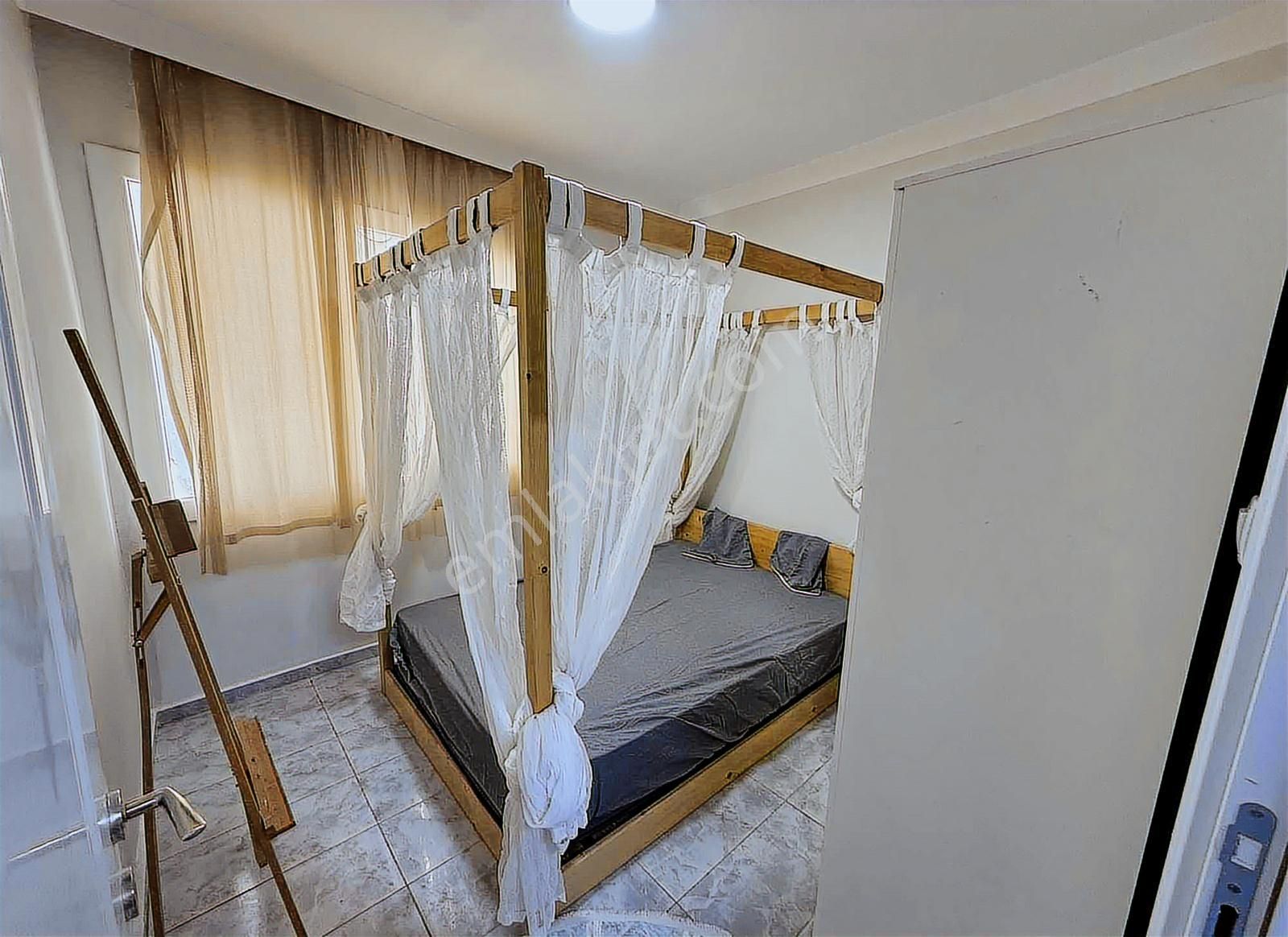 Bayraklı Soğukkuyu'da Merkezi Konumda Eşyalı Kiralık 1+1 Daire - Görsel 4