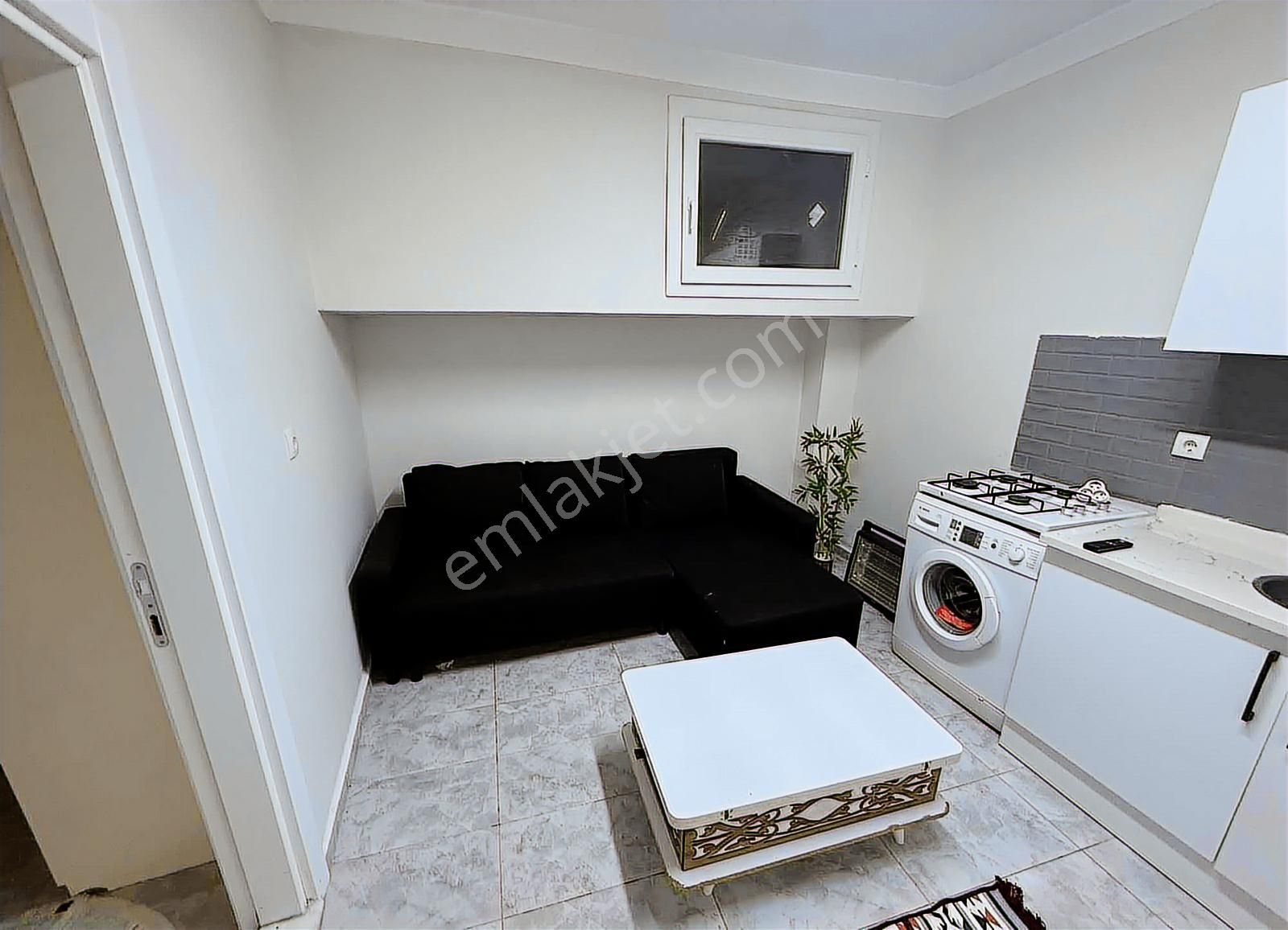 Bayraklı Soğukkuyu'da Merkezi Konumda Eşyalı Kiralık 1+1 Daire - Görsel 2