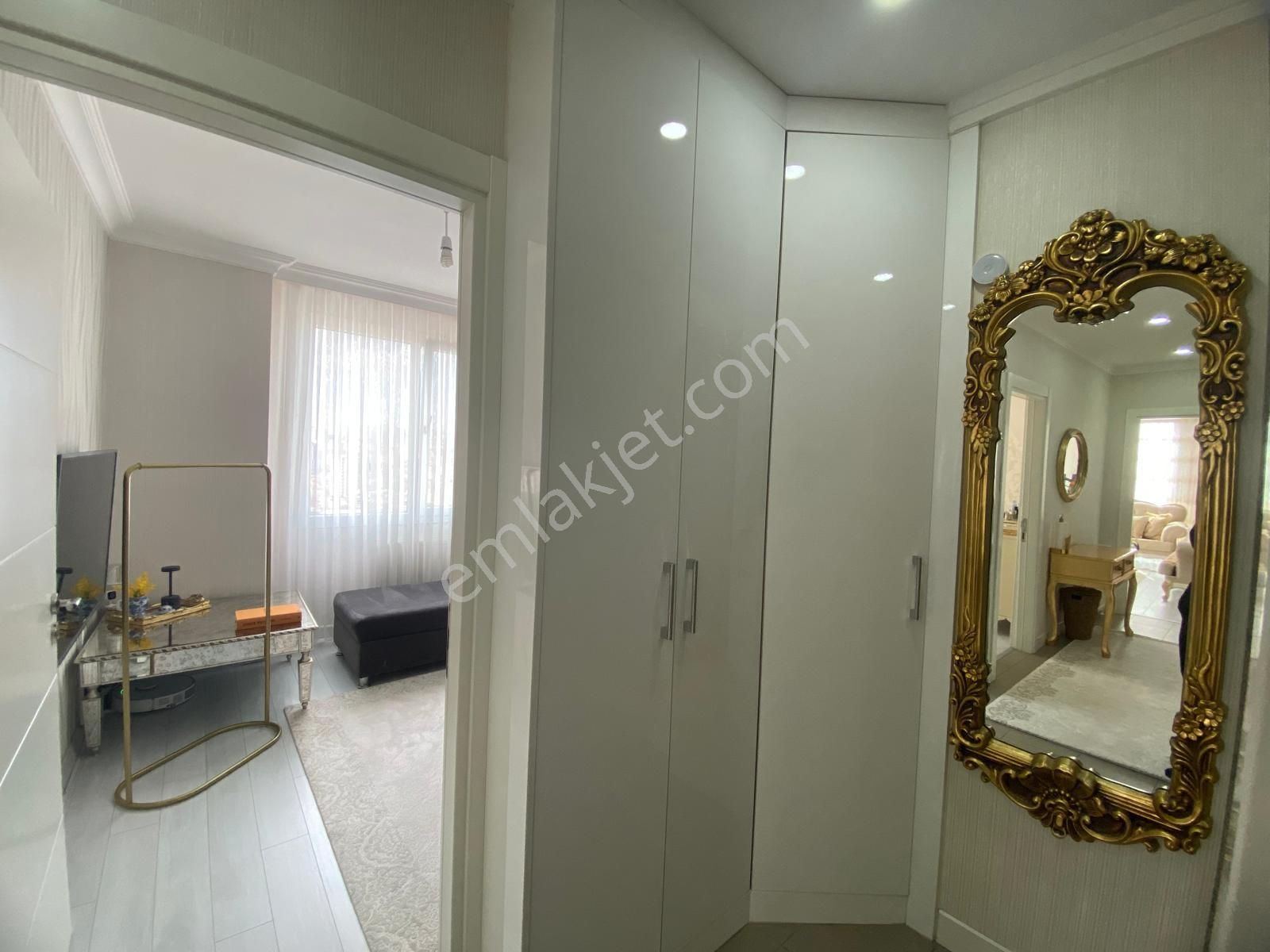 Bağcılar Metro Adn Park Otopark Güvenlıklı 2+1 Lüks Satılık Daıre - Görsel 13