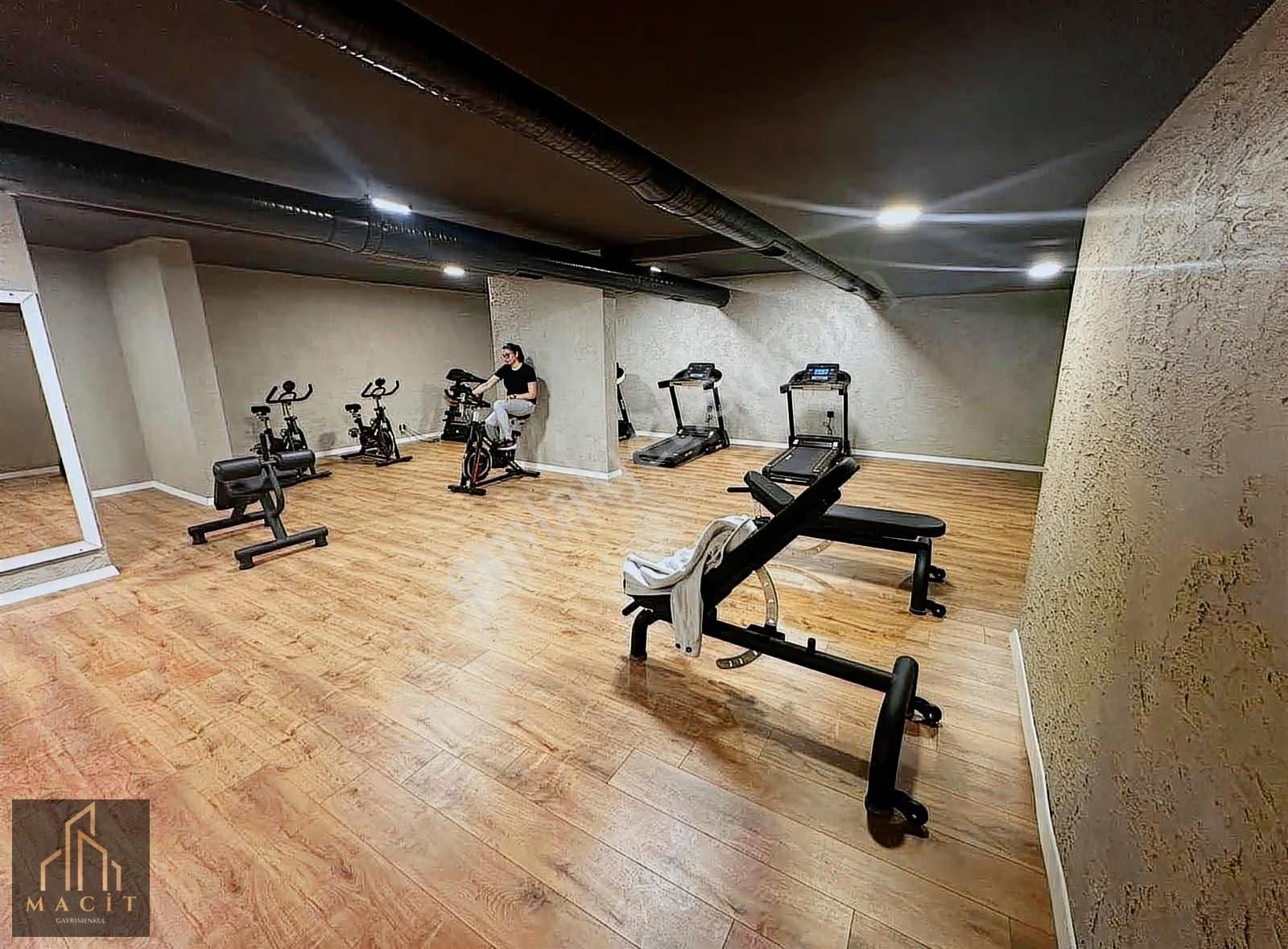 Macit'den Balkan Mah.vadi Life Sitesinde 3+1 Eşyasız Daire - Görsel 12