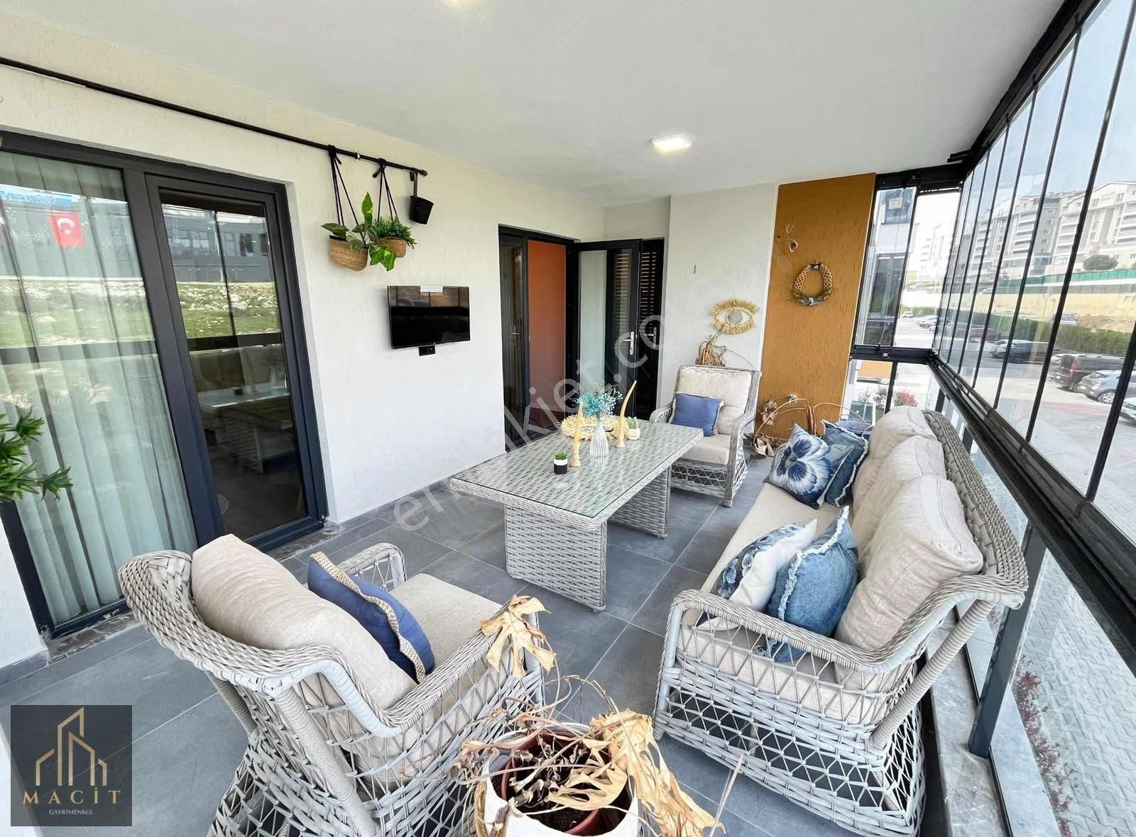 Macit'den Balkan Mah.vadi Life Sitesinde 3+1 Eşyasız Daire - Görsel 22