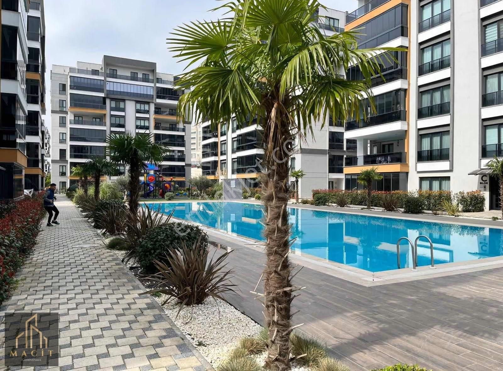 Macit'den Balkan Mah.vadi Life Sitesinde 3+1 Eşyasız Daire - Görsel 3