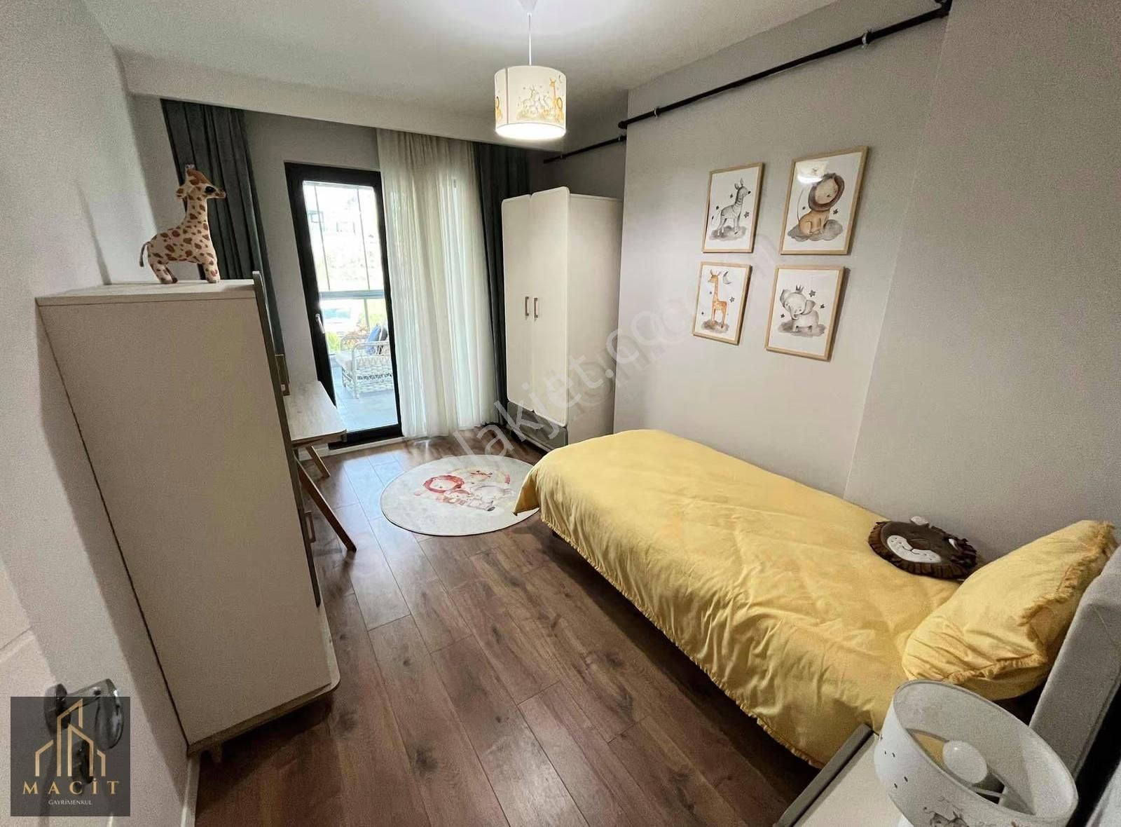 Macit'den Balkan Mah.vadi Life Sitesinde 3+1 Eşyasız Daire - Görsel 2