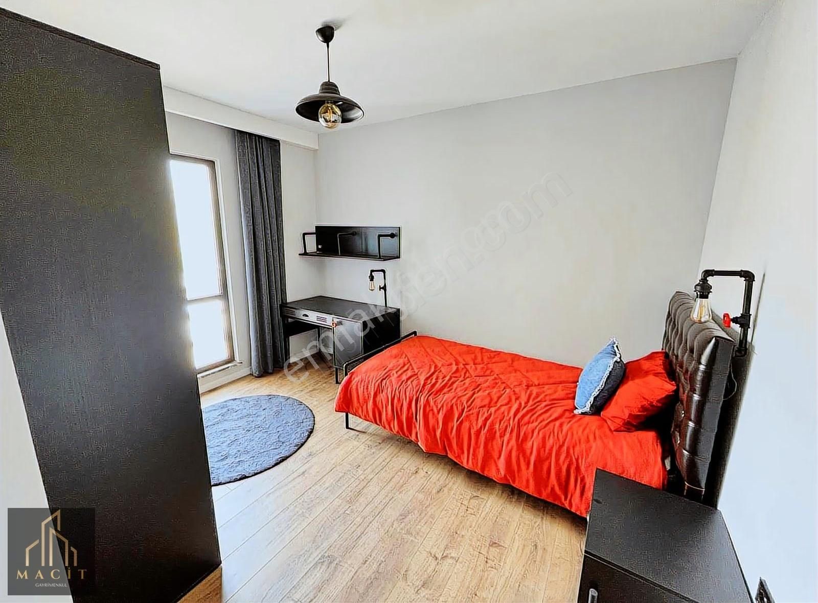 Macit'den Balkan Mah.vadi Life Sitesinde 3+1 Eşyasız Daire - Görsel 8