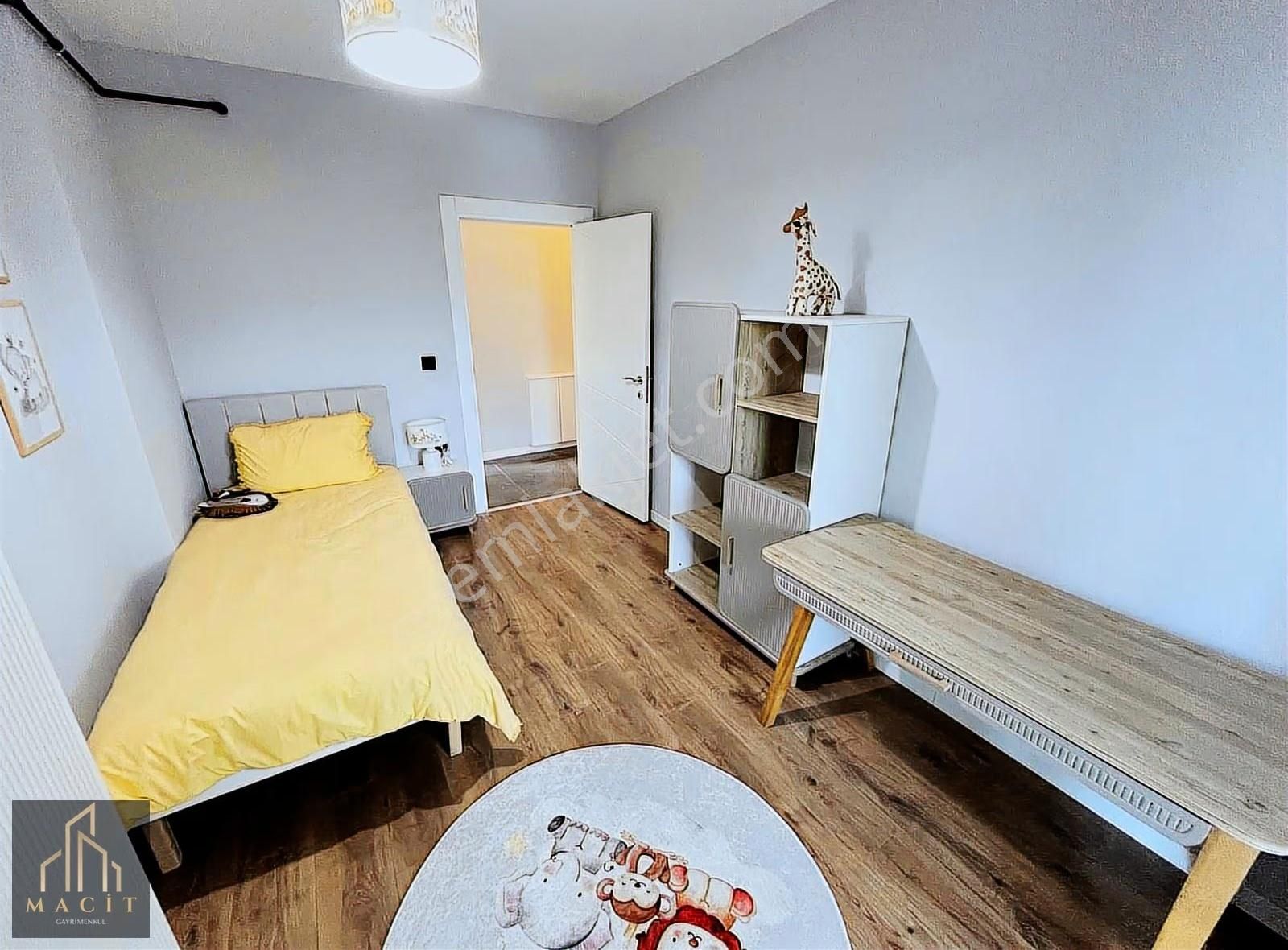 Macit'den Balkan Mah.vadi Life Sitesinde 3+1 Eşyasız Daire - Görsel 14