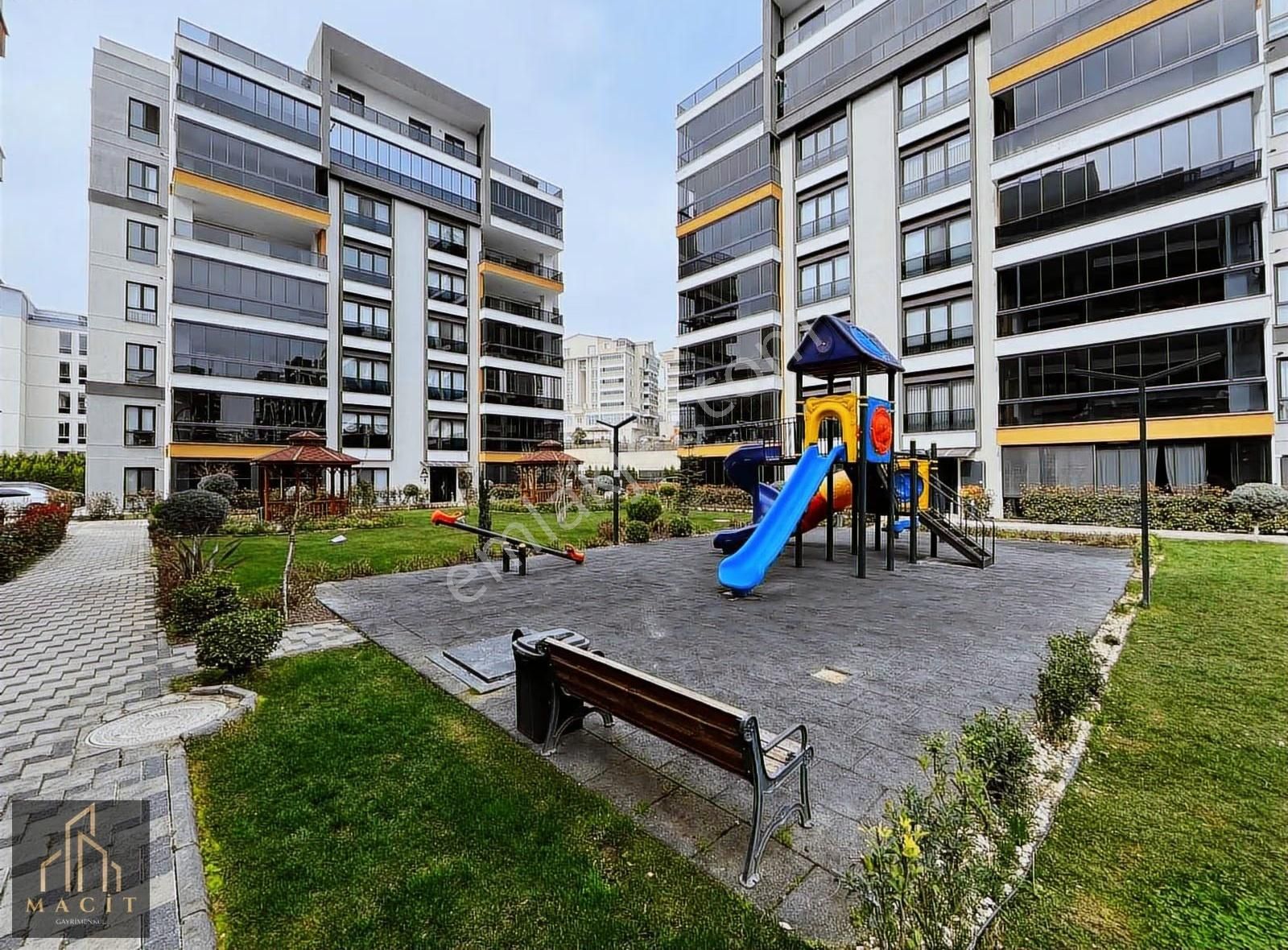 Macit'den Balkan Mah.vadi Life Sitesinde 3+1 Eşyasız Daire - Görsel 5