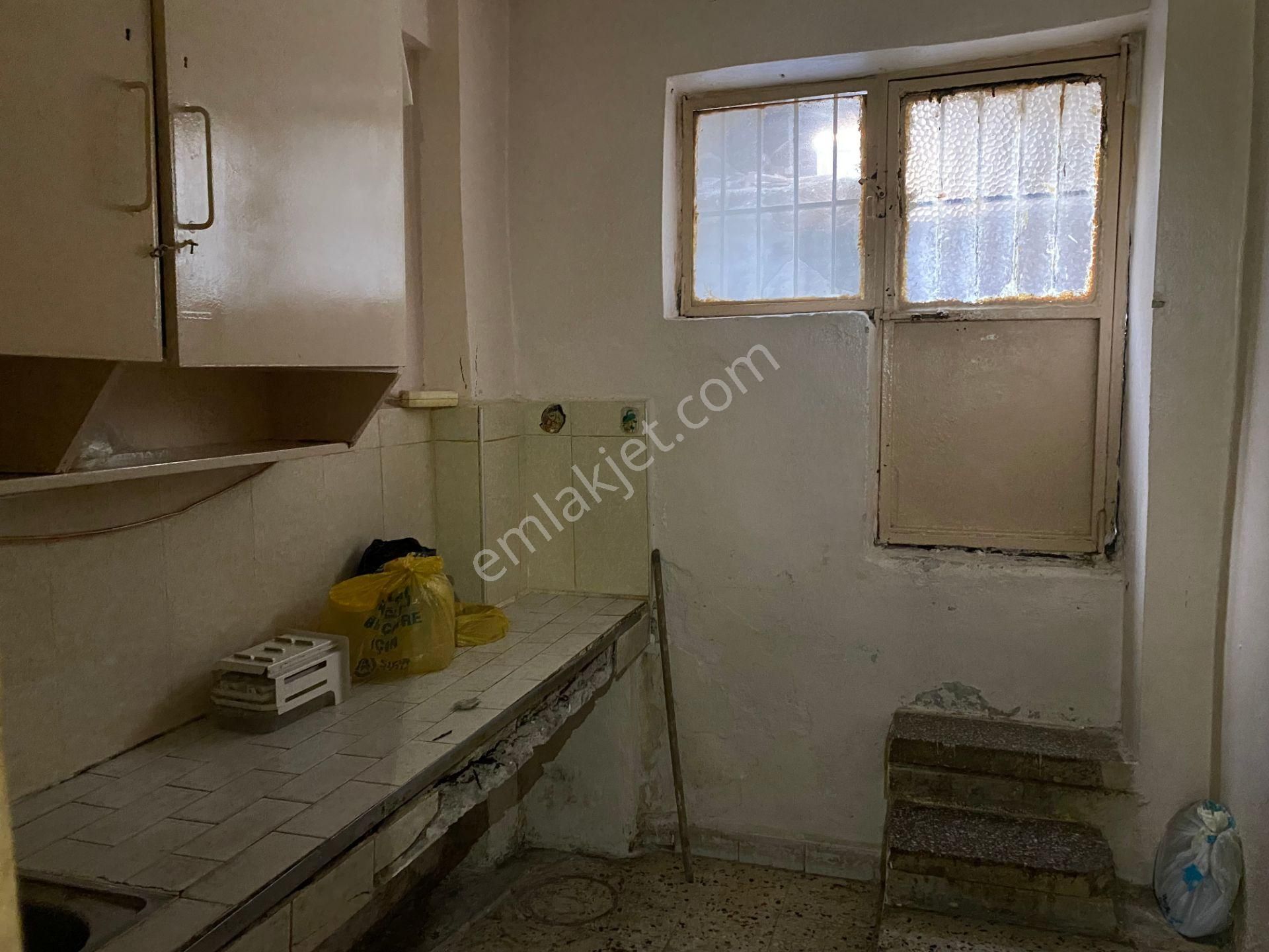 Avrupa Emlak Tan Menderes Mh 60m²1+1 Yarım Bodrum,doğalgazsız,sobalı,menderes Metroya Yakın(bekara) - Görsel 6