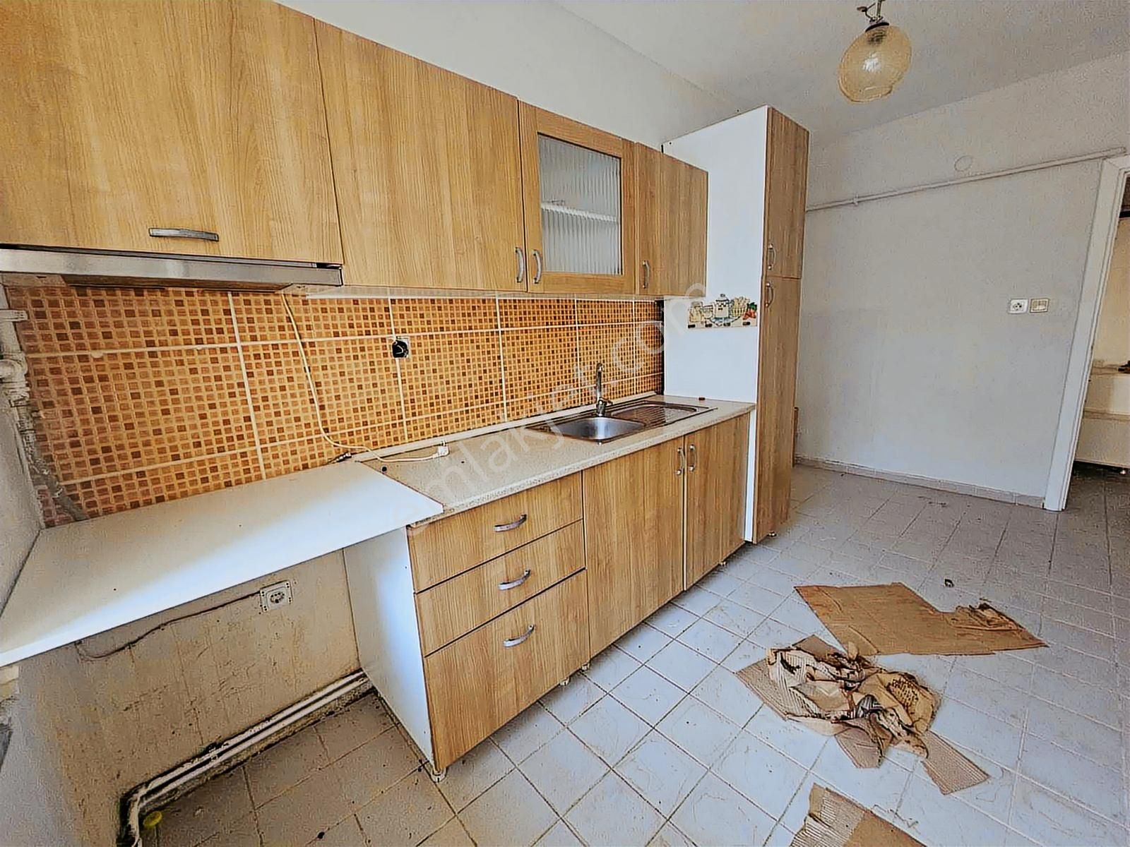 Beykent Metrobüs Durağına Yakın Kiralık 3+1 Daire - Görsel 30