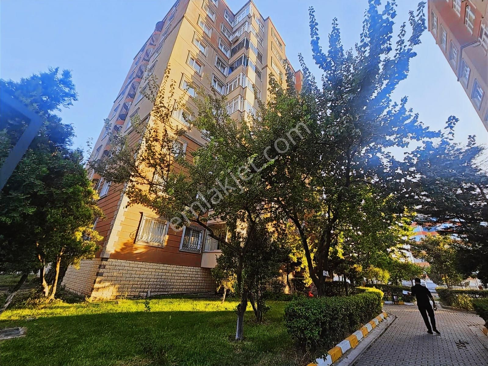 Beykent Metrobüs Durağına Yakın Kiralık 3+1 Daire - Görsel 6