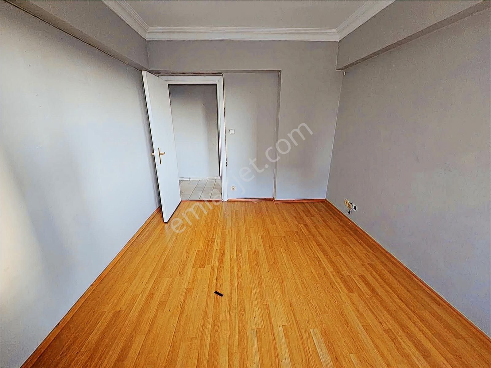 Beykent Metrobüs Durağına Yakın Kiralık 3+1 Daire - Görsel 8