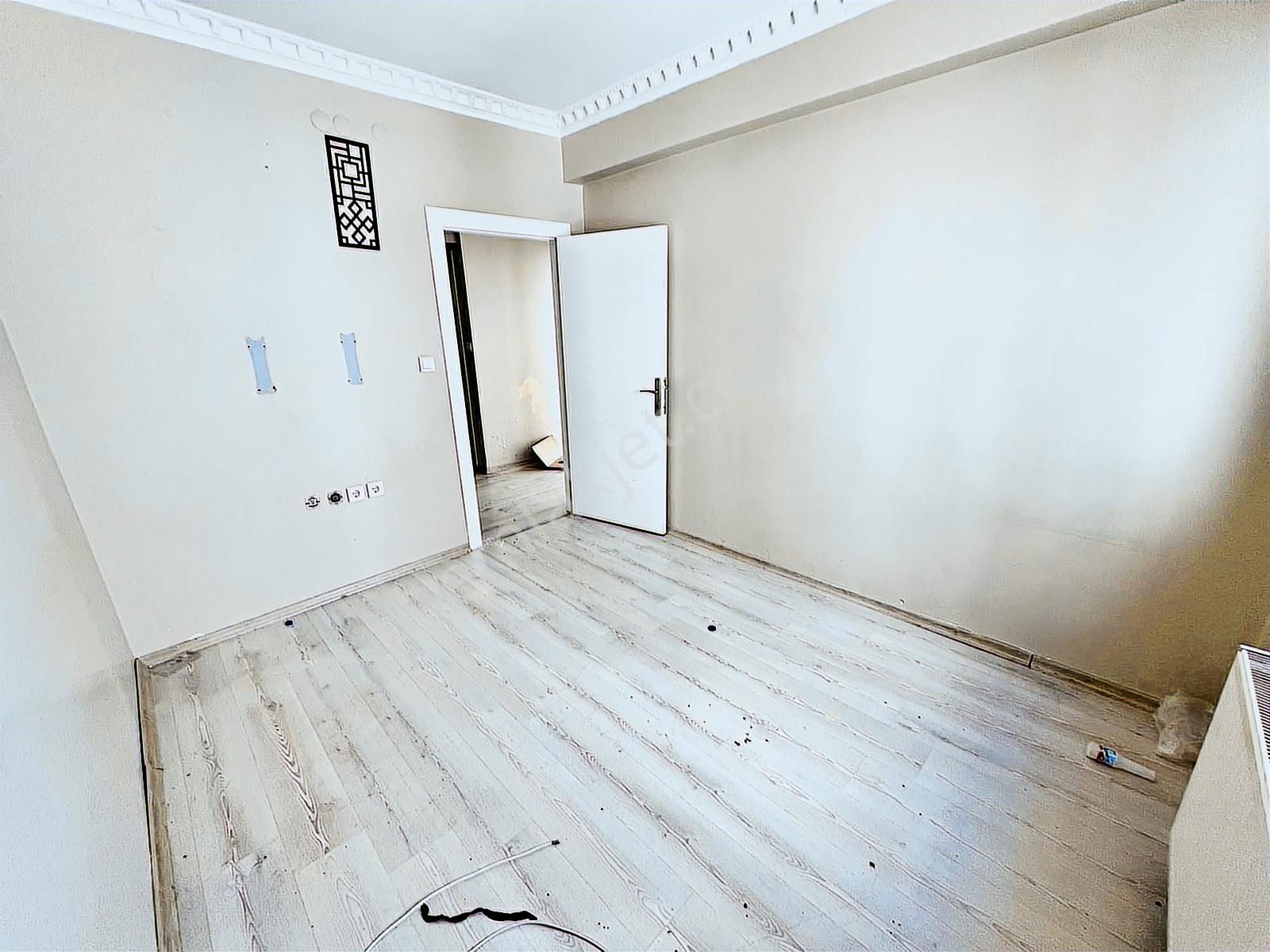 Avantaj'dan Yeşilbayır'da Cadde Okul Yakını Katta 3+1 Daire - Görsel 16