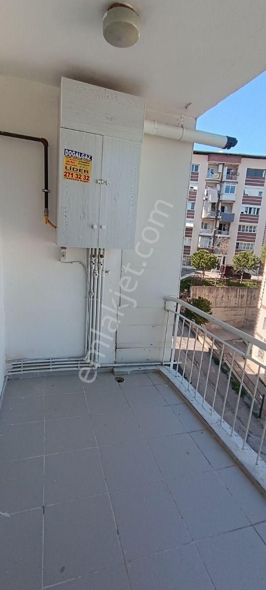 Mühendis Emlak'ta Yurtoğlu Mh Merkez Doğal Gazlı 2+1 85 M2 Daire - Görsel 7