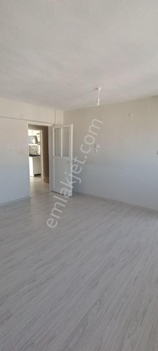 Mühendis Emlak'ta Yurtoğlu Mh Merkez Doğal Gazlı 2+1 85 M2 Daire - Görsel 2