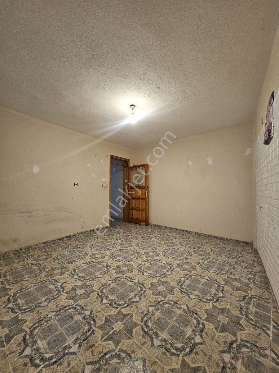 Mühendis Emlak'tan Karabağlar Merkez Bakımlı Temiz 120 M2 Daire. - Görsel 14